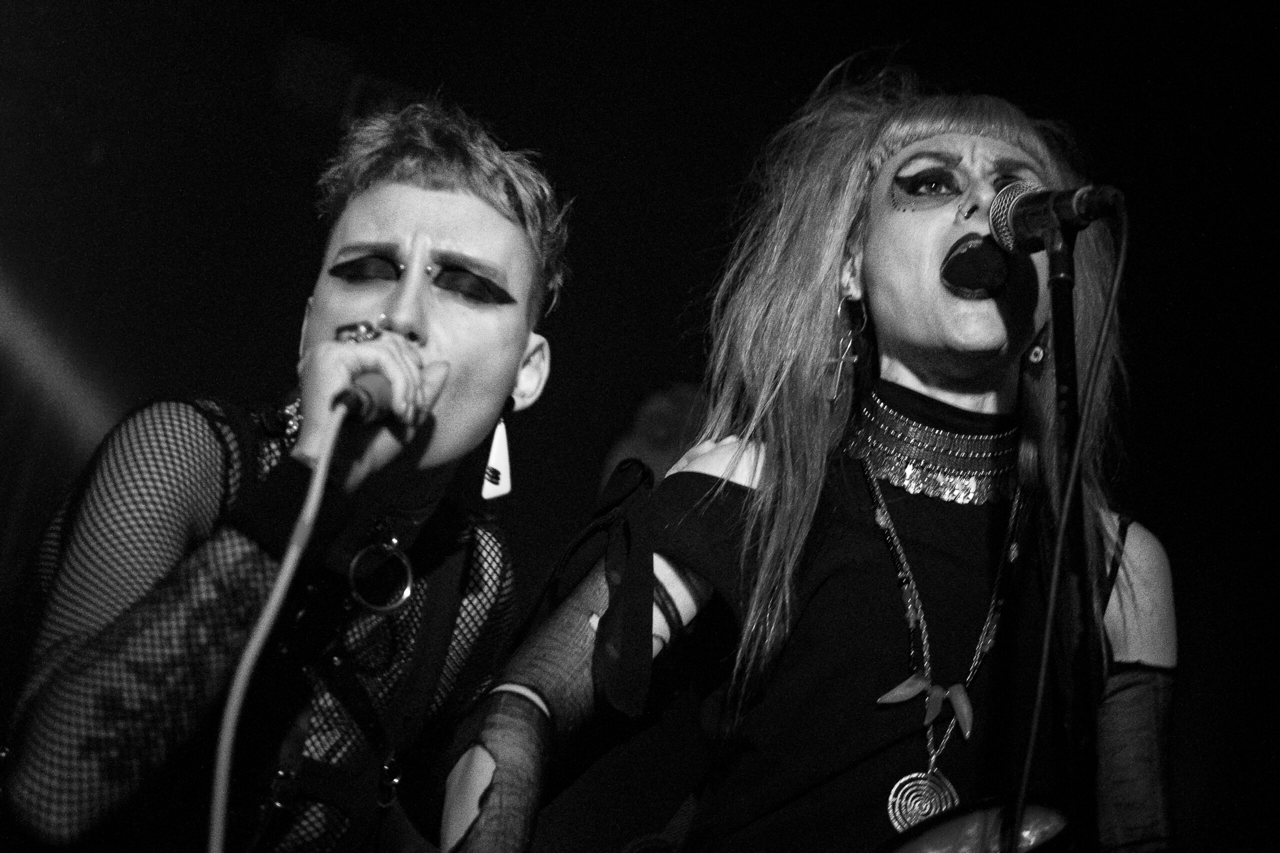 Neila Invo coldwave postpunk